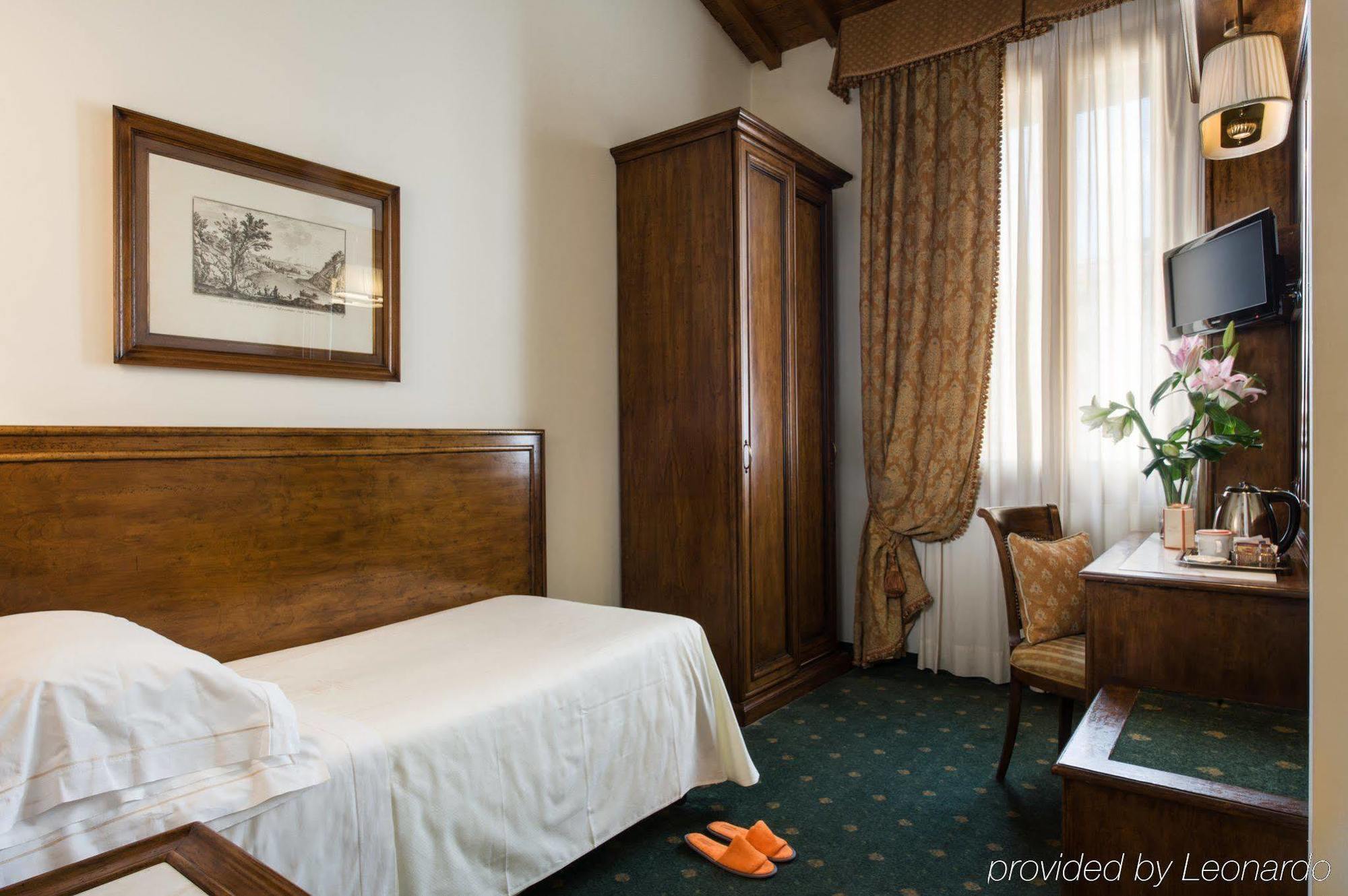 Adler Cavalieri Hotel-private & Gym 4* Florencia
